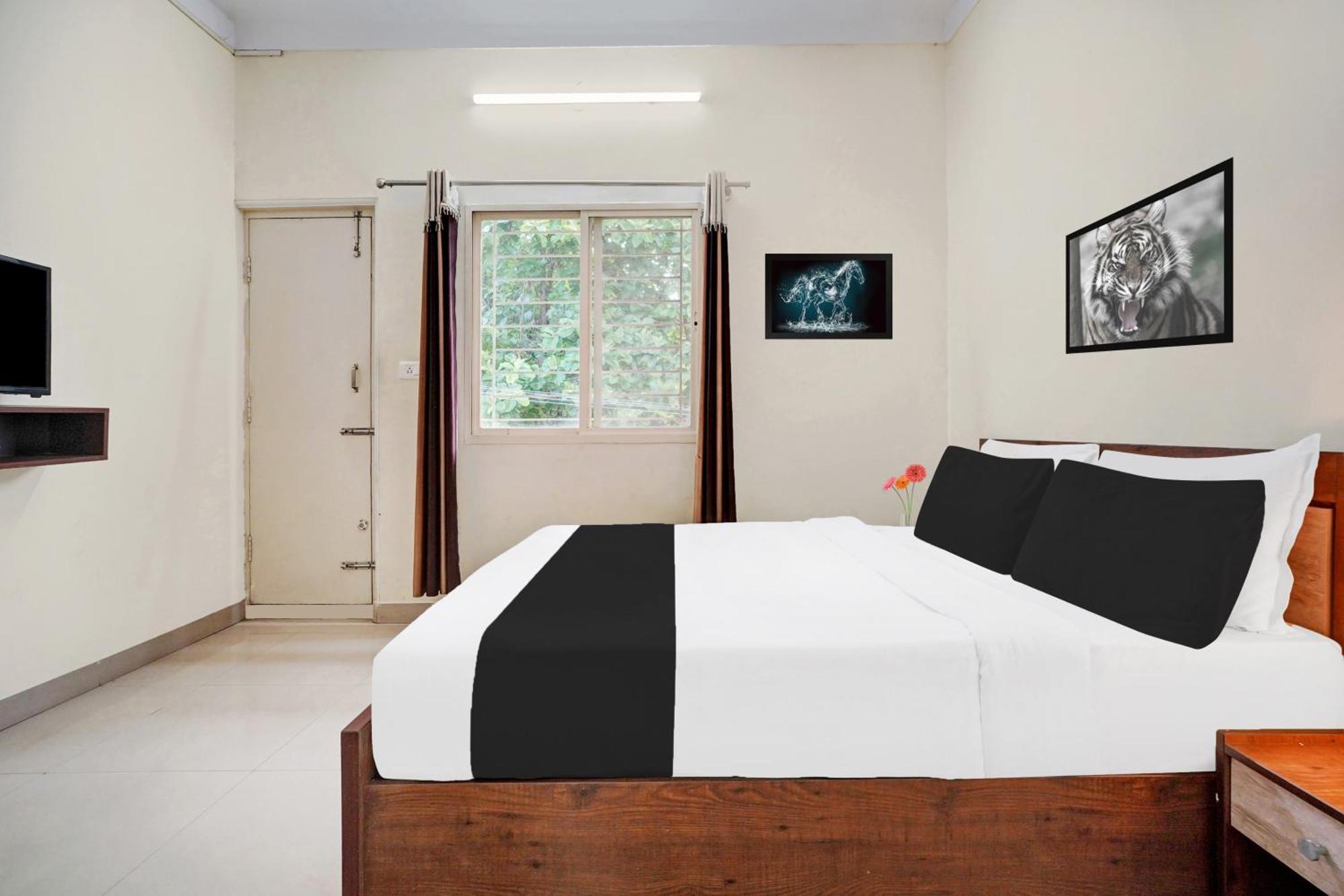 Super Townhouse Hebbal Mysore Belagula Bagian luar foto