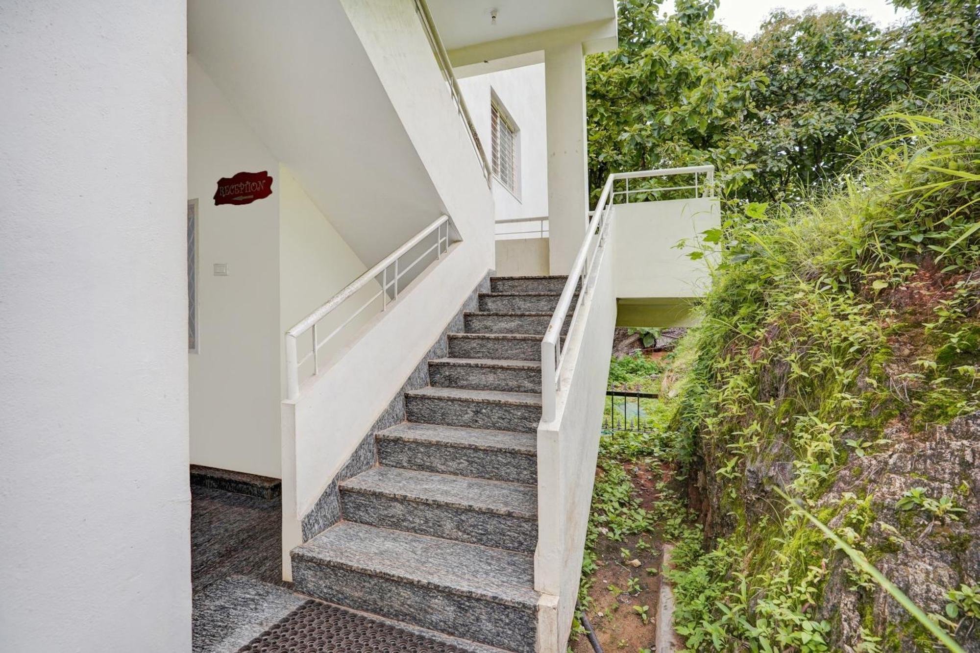 Super Townhouse Hebbal Mysore Belagula Bagian luar foto